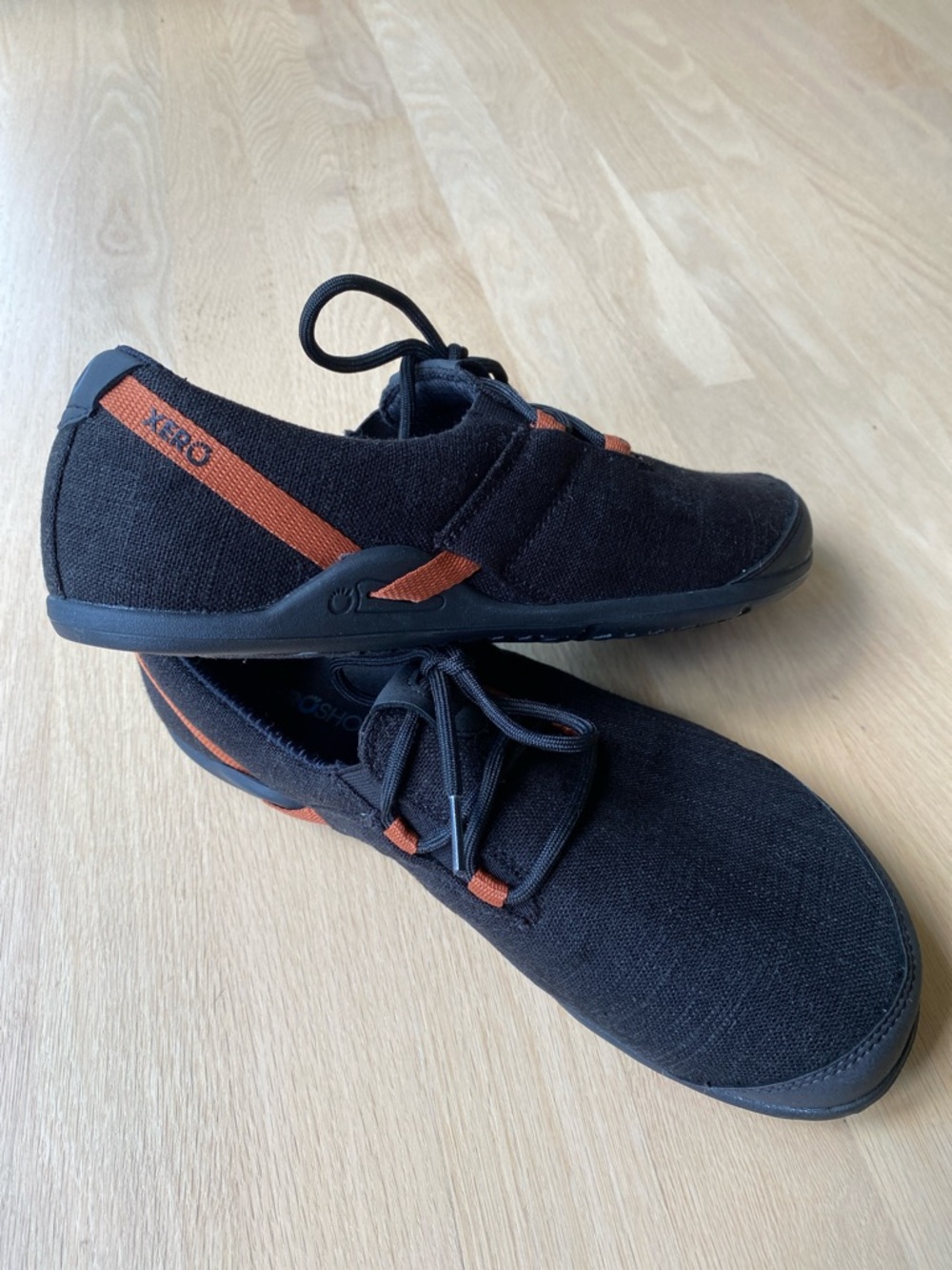 Men’s Size 9 Xero Hana Hemp Low Too Black Shoes